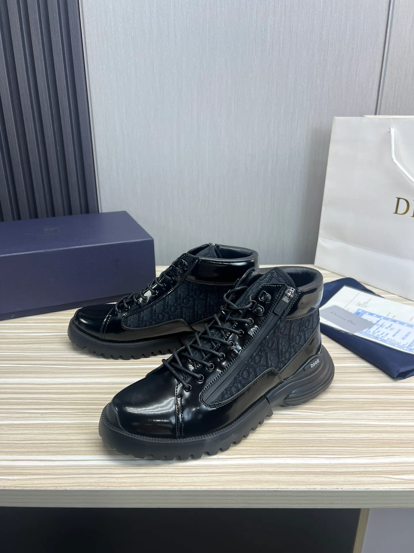 Men's men's shoes💰640💰 Dior men's business casual leather shoes👞all made of imported original brand leather, just to create a more comfortable wearing experience, upper: original cowhide splicing➕imported sheepskin lining, original non-slip and wear-resistant rubber outsole✔️36-45 (45 non-returnable)